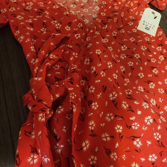 Billabong Hot Tropics Mini Wrap Dress NWT Red Floral XS - Picture 4 of 10